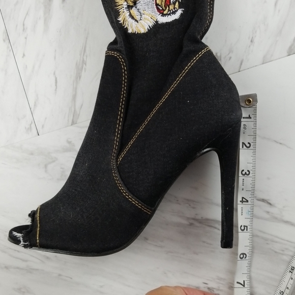 Cape Robbin Over the knee Boots - Picture 6 of 9